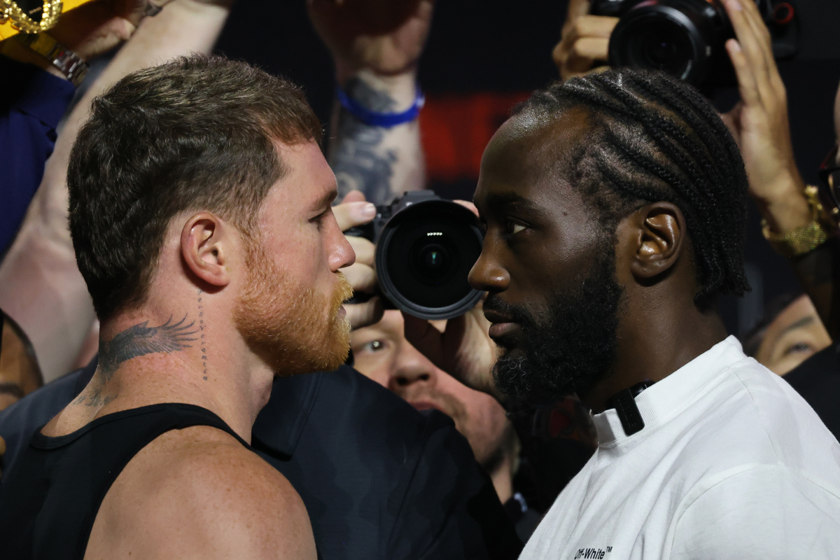 El orgullo de México en juego: Canelo enfrenta a Crawford en la pelea más esperada del año