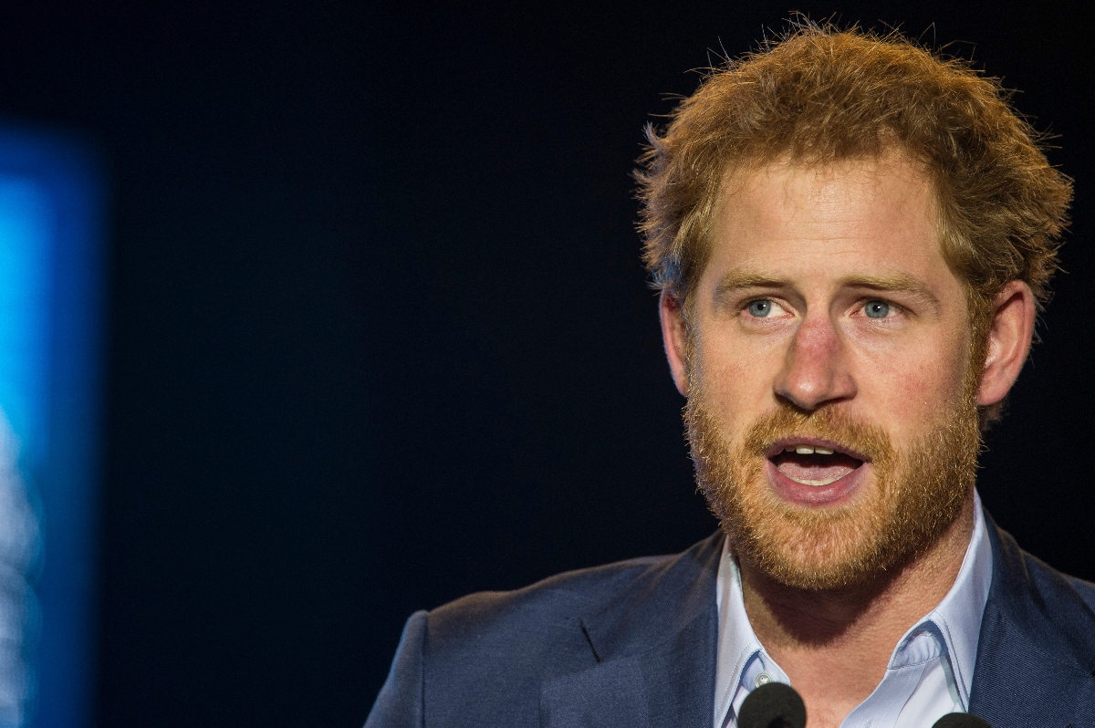 El príncipe Harry regresa a Reino Unido, ¿habrá reencuentro con su padre?
