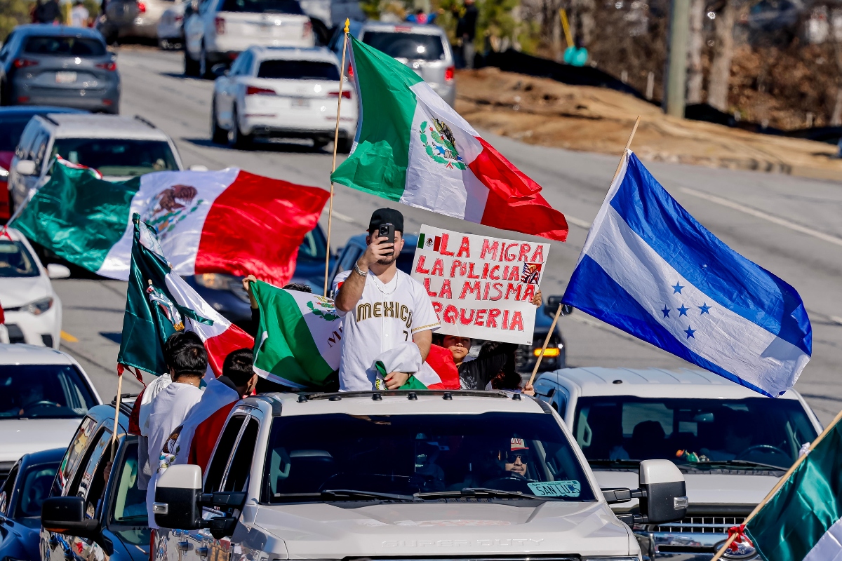 Redadas migratorias empañan el Mes de la Herencia Hispana en EE.UU.