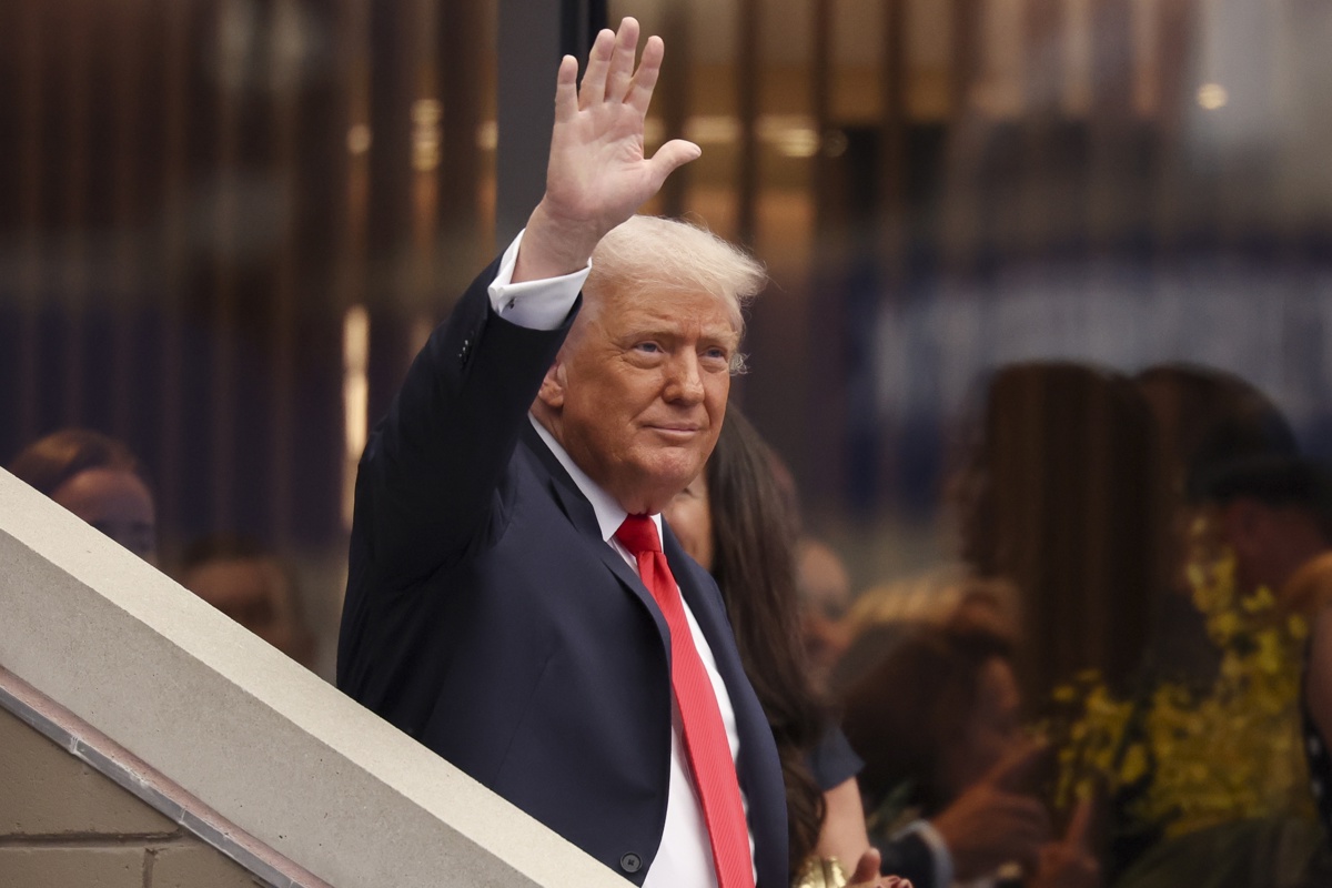 Trump dice «vamos a limpiar las ciudades», pero niega guerra contra Chicago