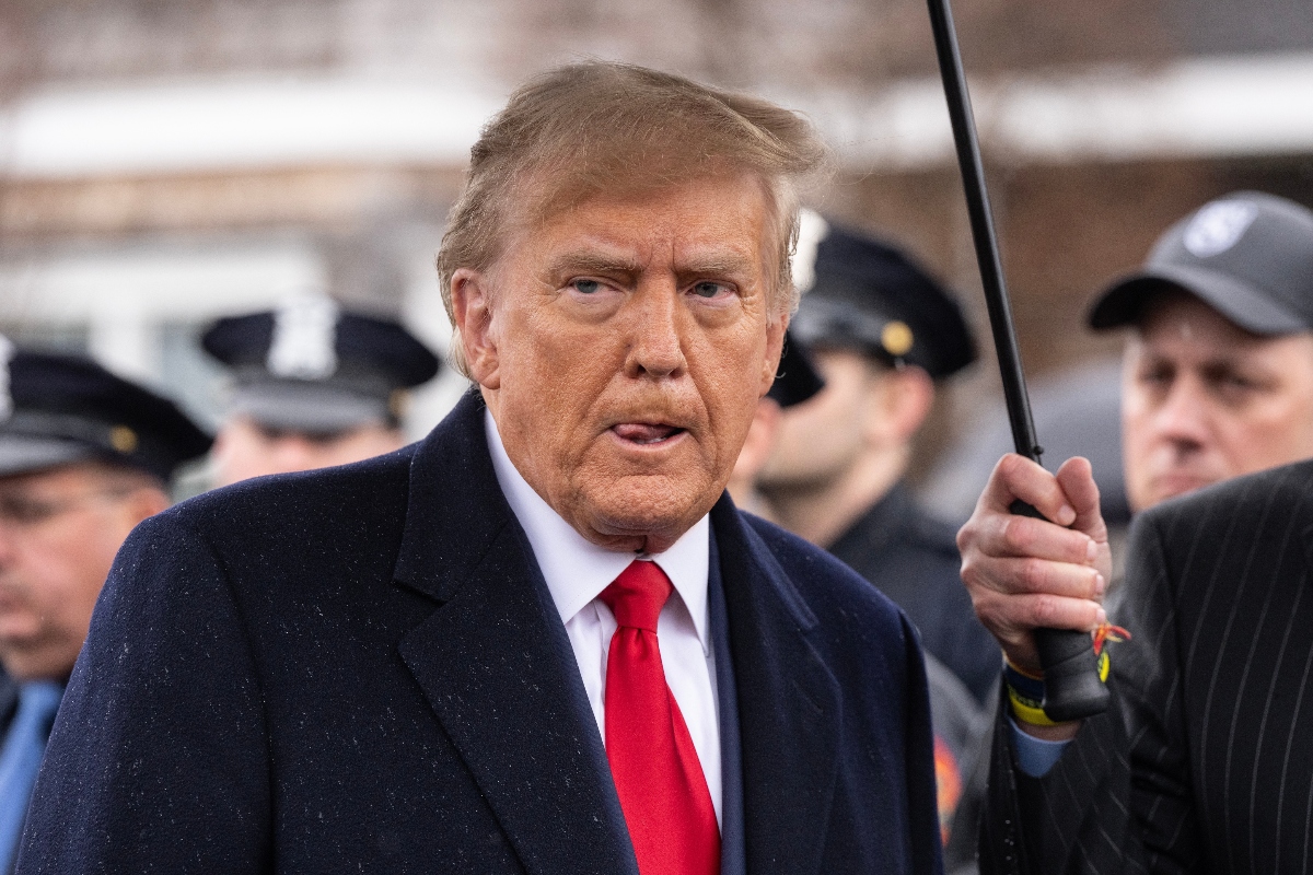 Abuchean a Trump en restaurante de Washington al grito de “¡Palestina libre!”