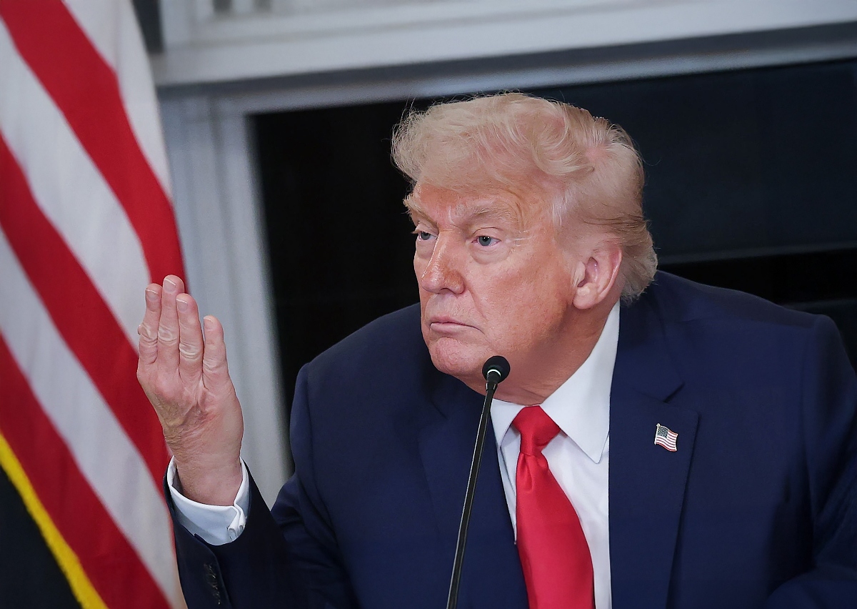 Trump promete pagar 2,000 dólares a cada estadounidense con el dinero de los aranceles