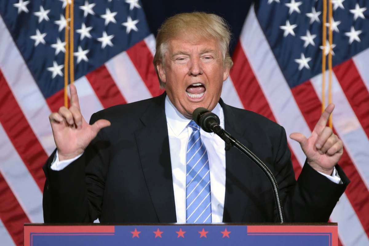 Trump se mofa de líder demócrata con polémico video de IA que lo convierte en mexicano
