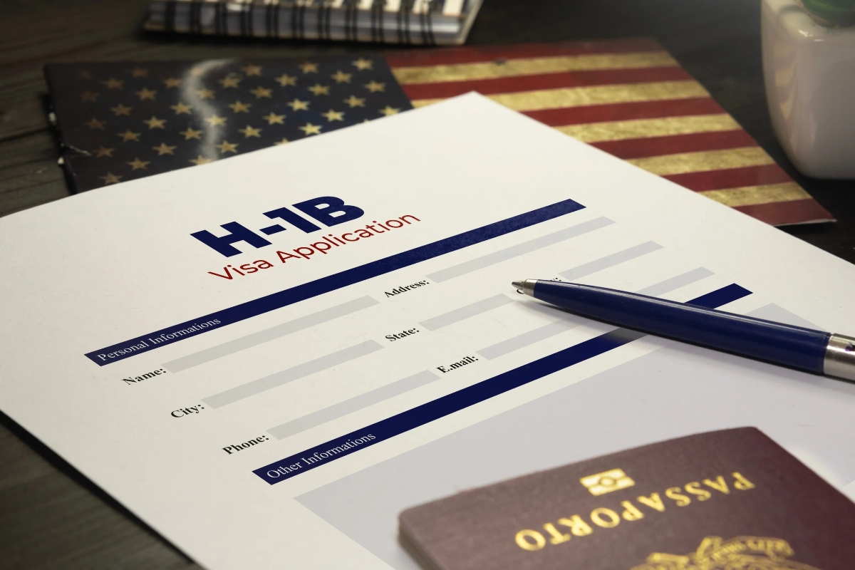 Propuesta busca modificar la visa H-1B: ¿a quiénes afectaría y cómo?