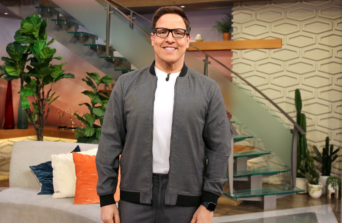 ¿Vergüenza por ser gay? Raúl González por fin habla su verdad con ‘Don Francisco’