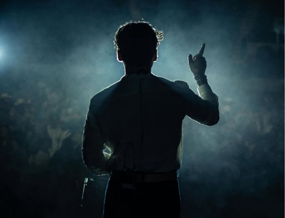 Christian Nodal, música