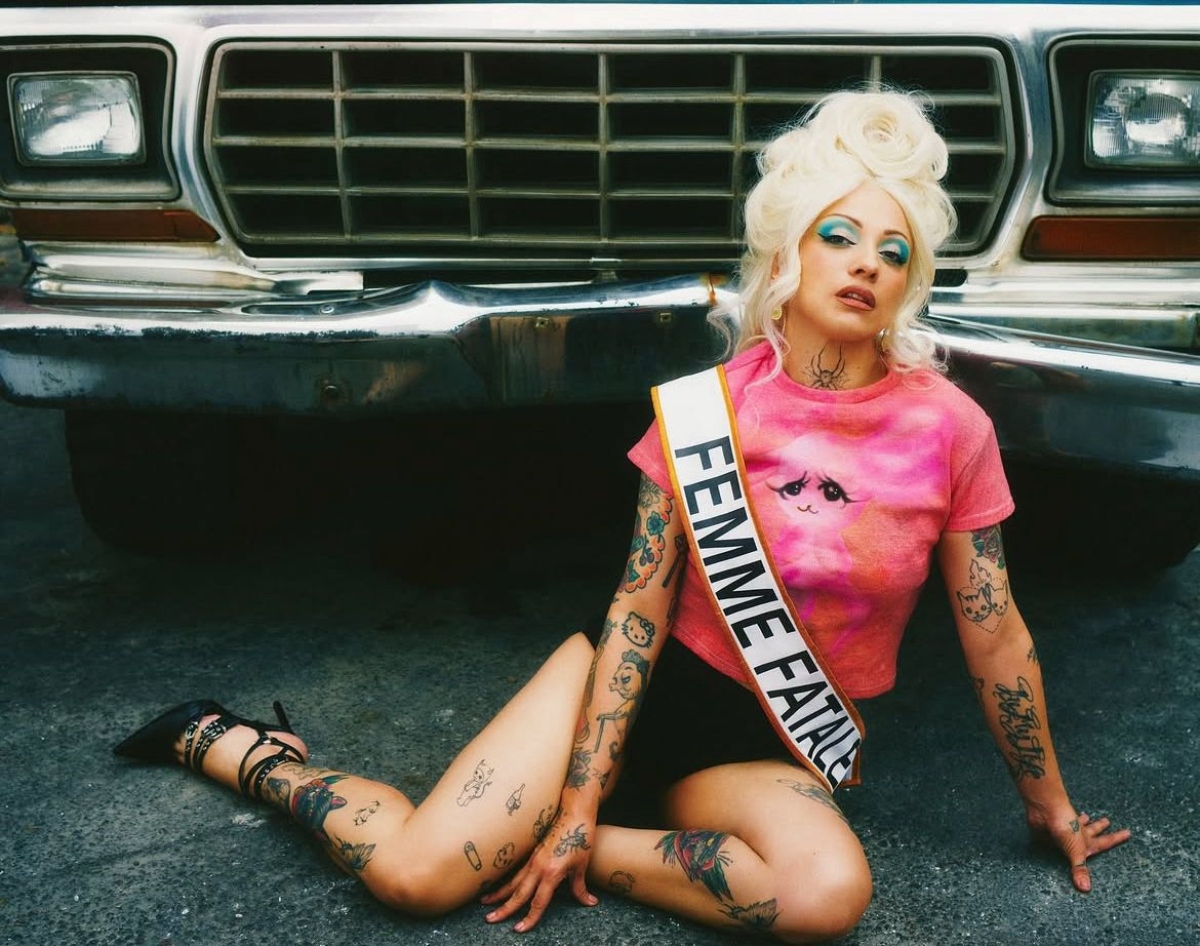 Música, Rauw Alejandro, Mon Laferte
