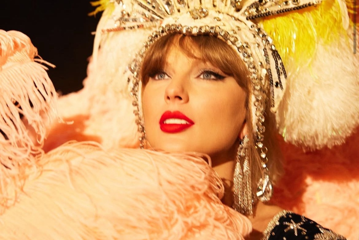 Taylor Swift dona 100 mil dólares a pequeña fanática que lucha contra el cáncer