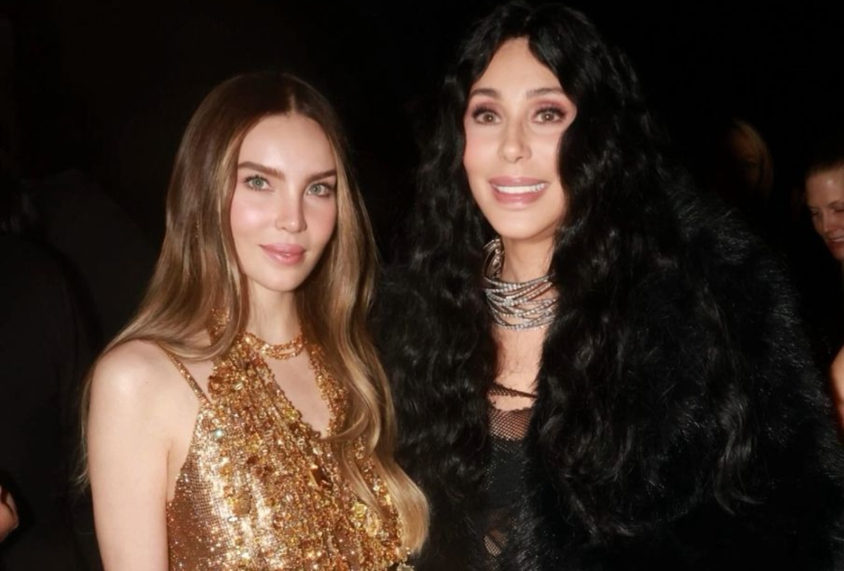Belinda tiene un encuentro icónico con la legendaria Cher