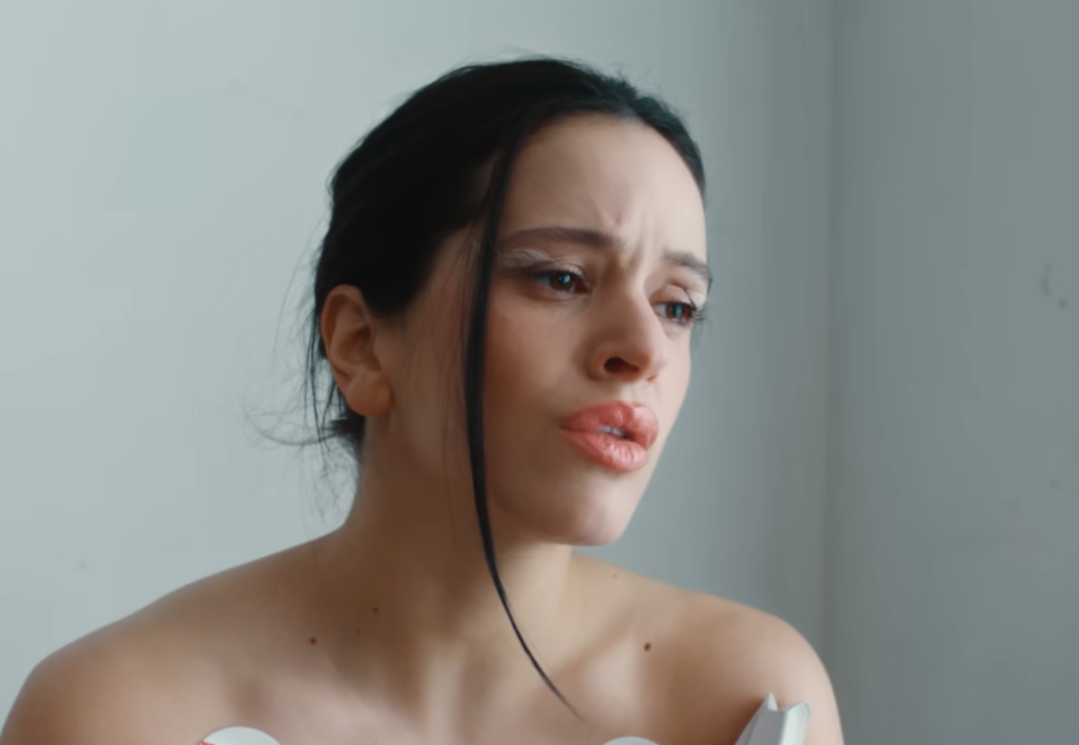 Rosalía lanza su nuevo video musical llamado ‘Berghain’