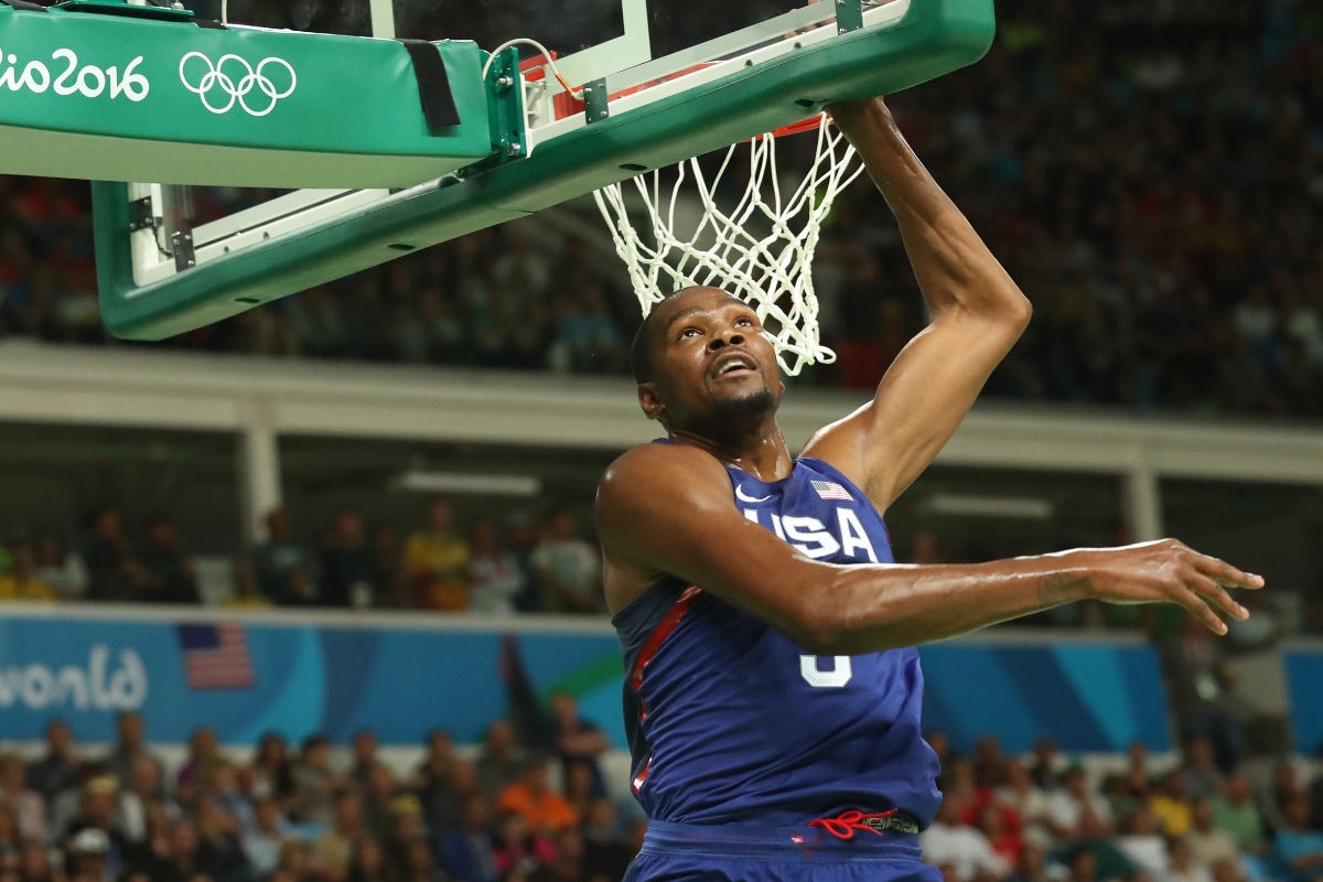 Kevin Durant bate récord histórico de ingresos en la NBA