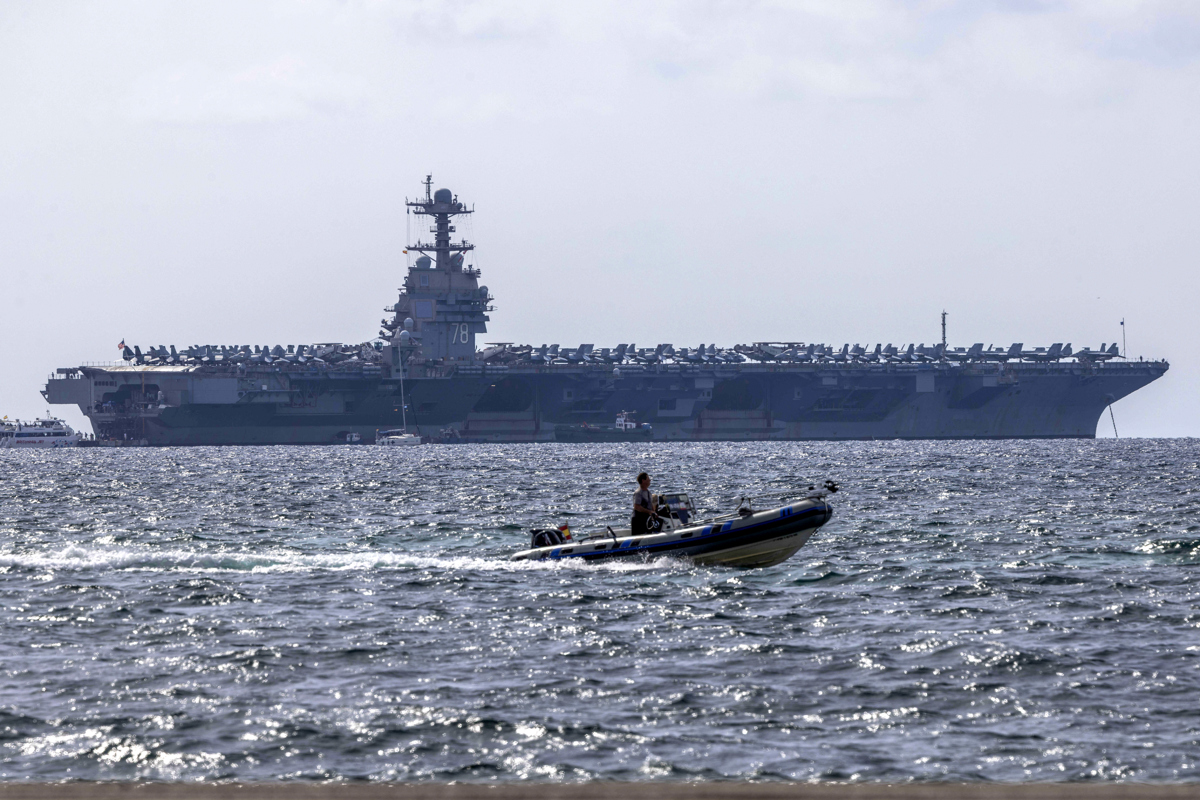 EE.UU. despliega su más grande portaaviones en el mar Caribe
