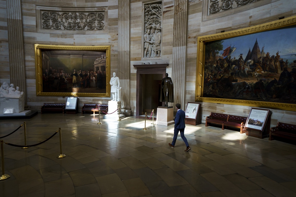 La Casa Blanca inicia despidos masivos por el cierre del Gobierno
