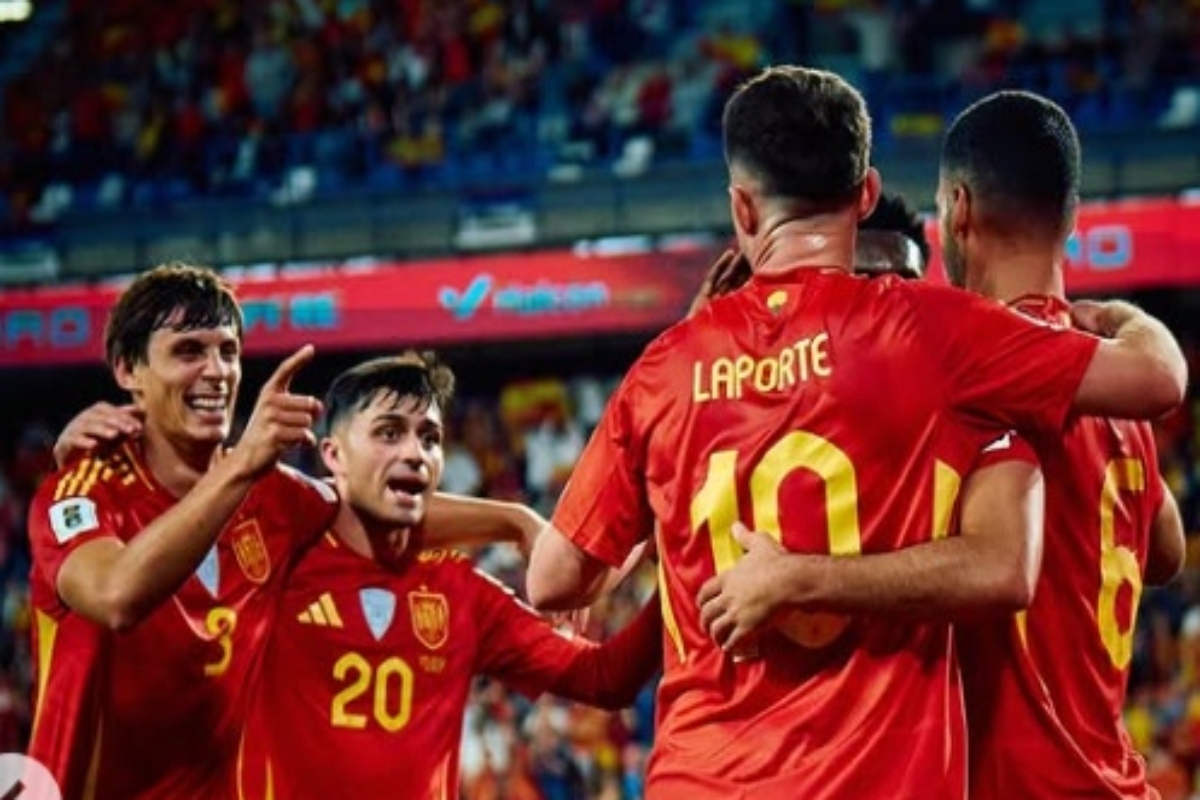 España reina en el ranking FIFA y Alemania avanza como cabeza de serie