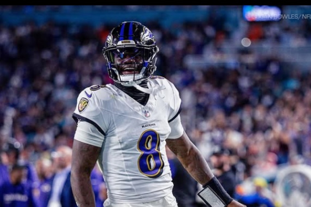 Lamar Jackson lidera triunfo de Ravens sobre Dolphins