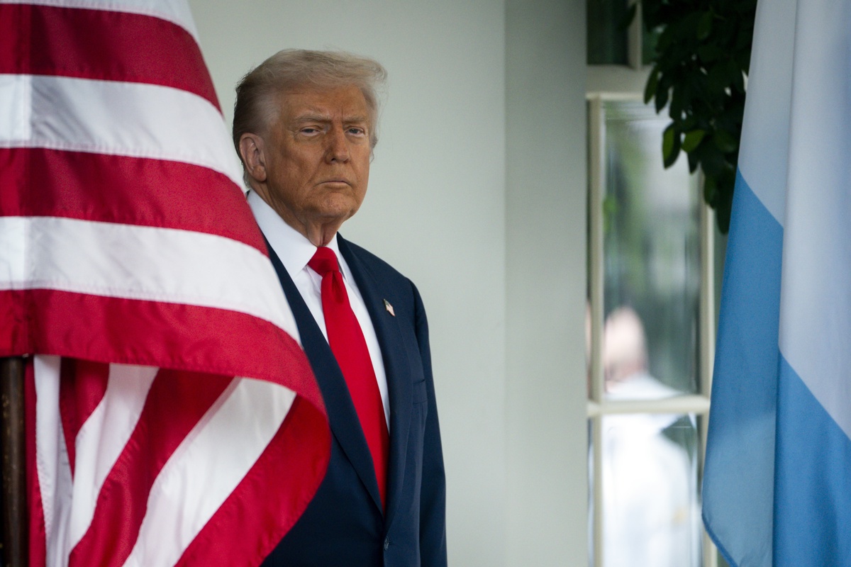 Trump anuncia que EE.UU. hundió otro barco con 6 presuntos “narcoterroristas” en el Caribe