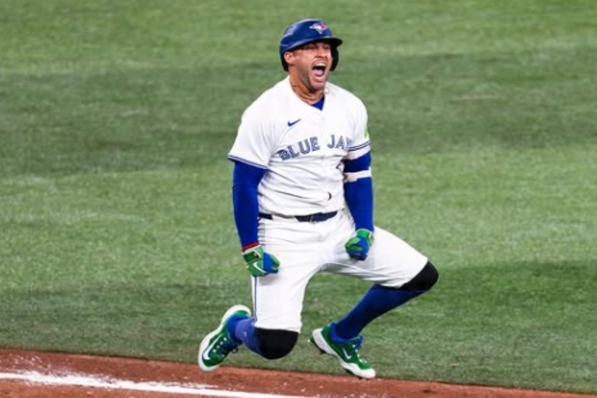 Toronto regresa a la Serie Mundial con un héroe mexicano