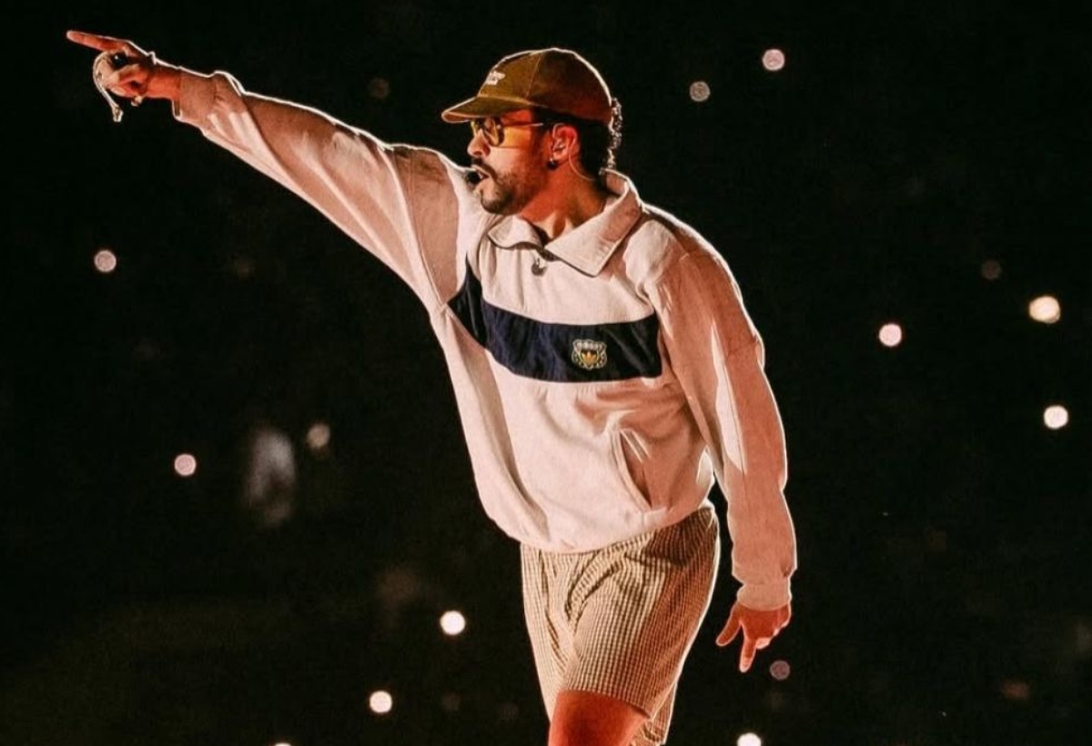 Bad Bunny hace advertencia a sus fans