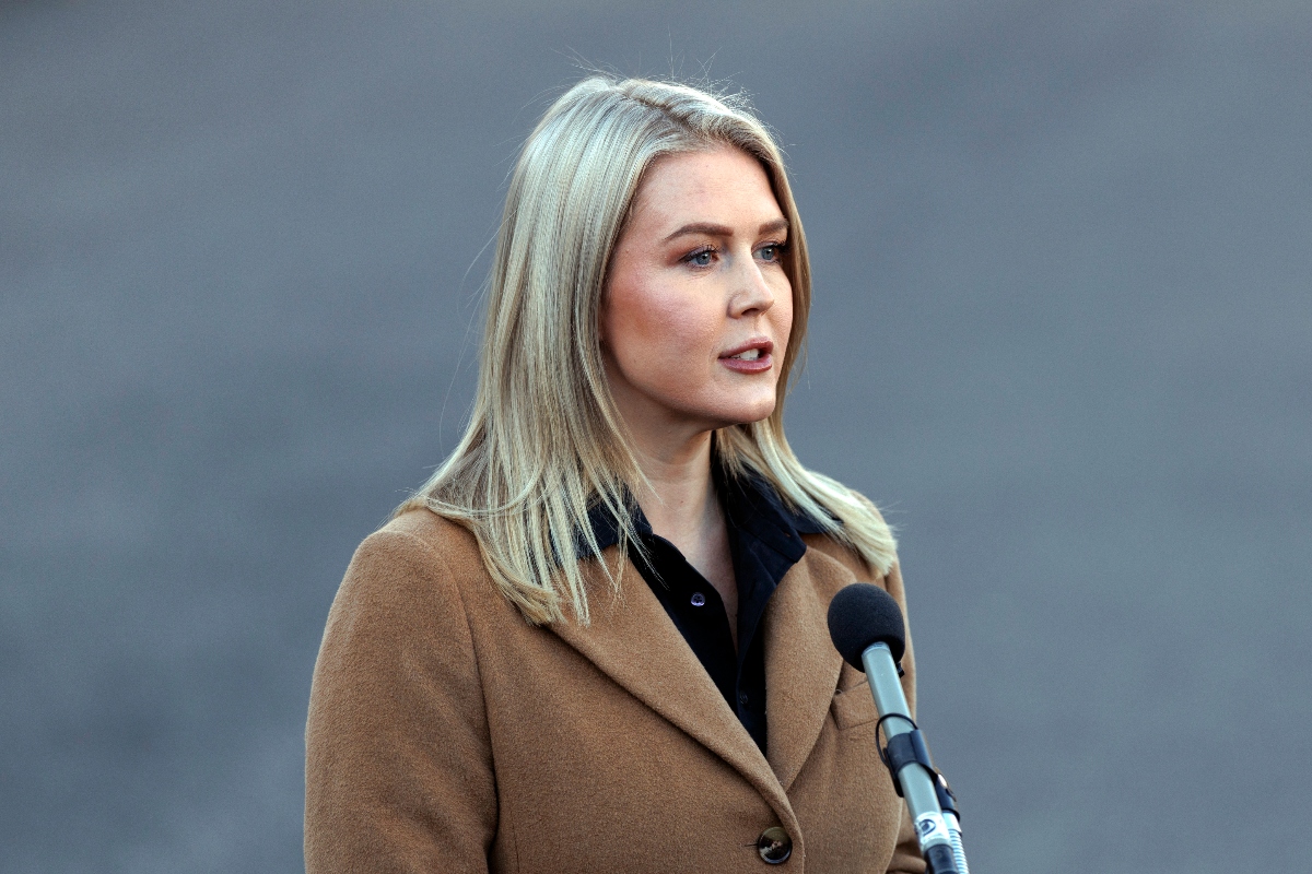 ICE detiene a la madre del sobrino de Karoline Leavitt, secretaria de Prensa de la Casa Blanca