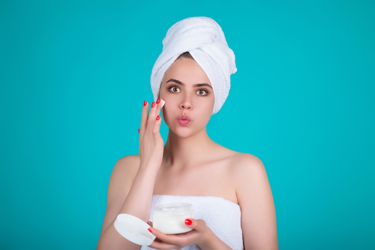 5 rutinas de belleza mañaneras ideales para mujeres con poco tiempo