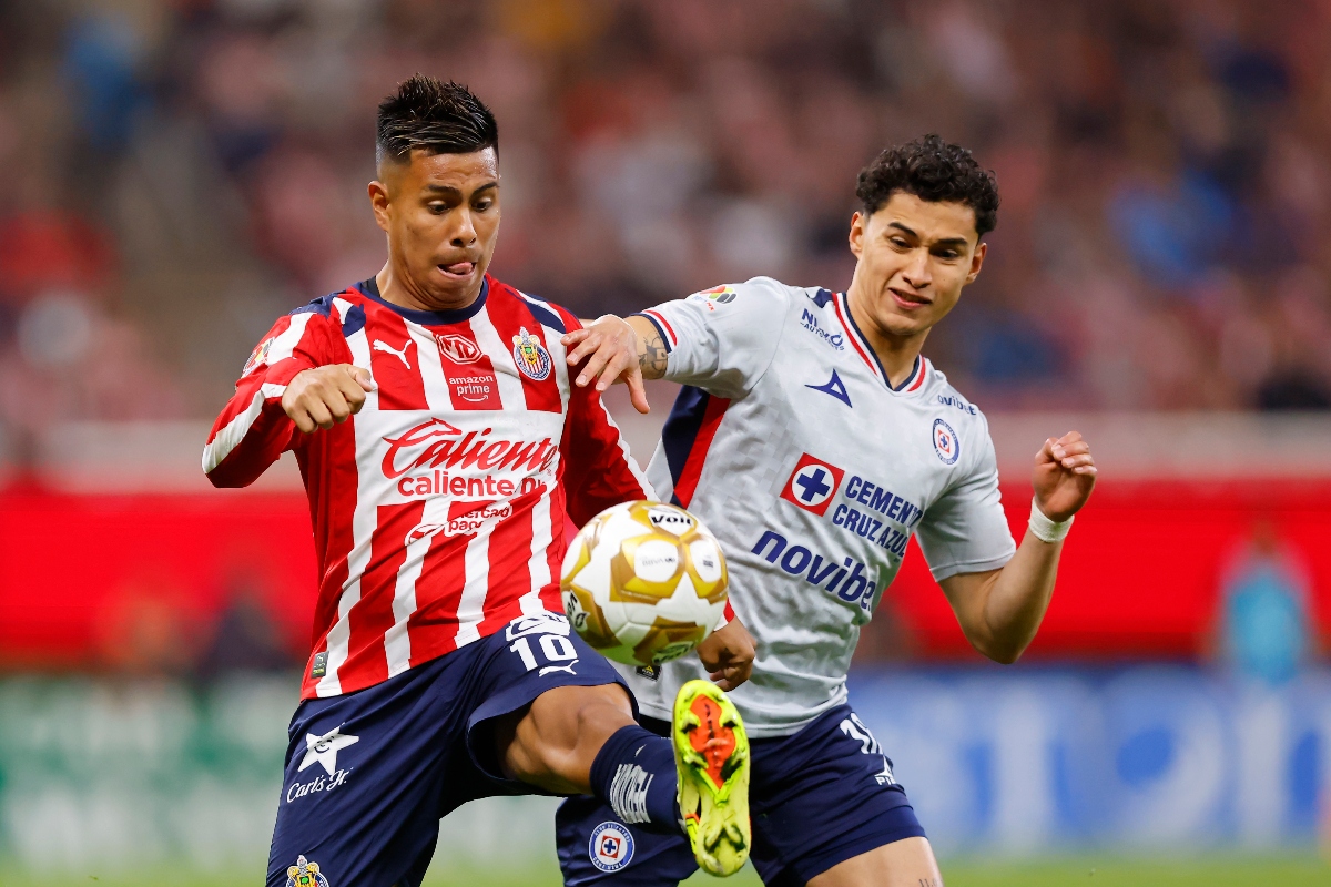 Cruz Azul y Chivas empatan
