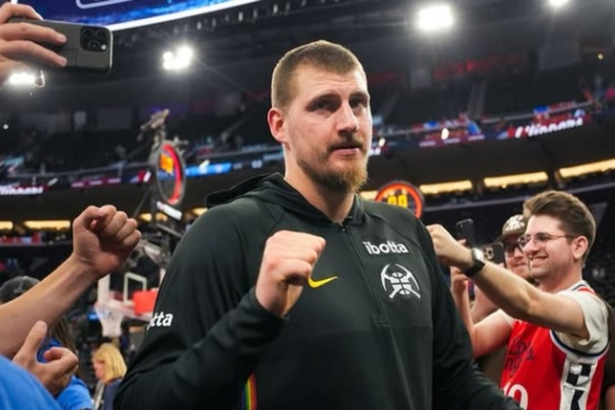 Jokic explota con 55 puntos en triunfo de Denver
