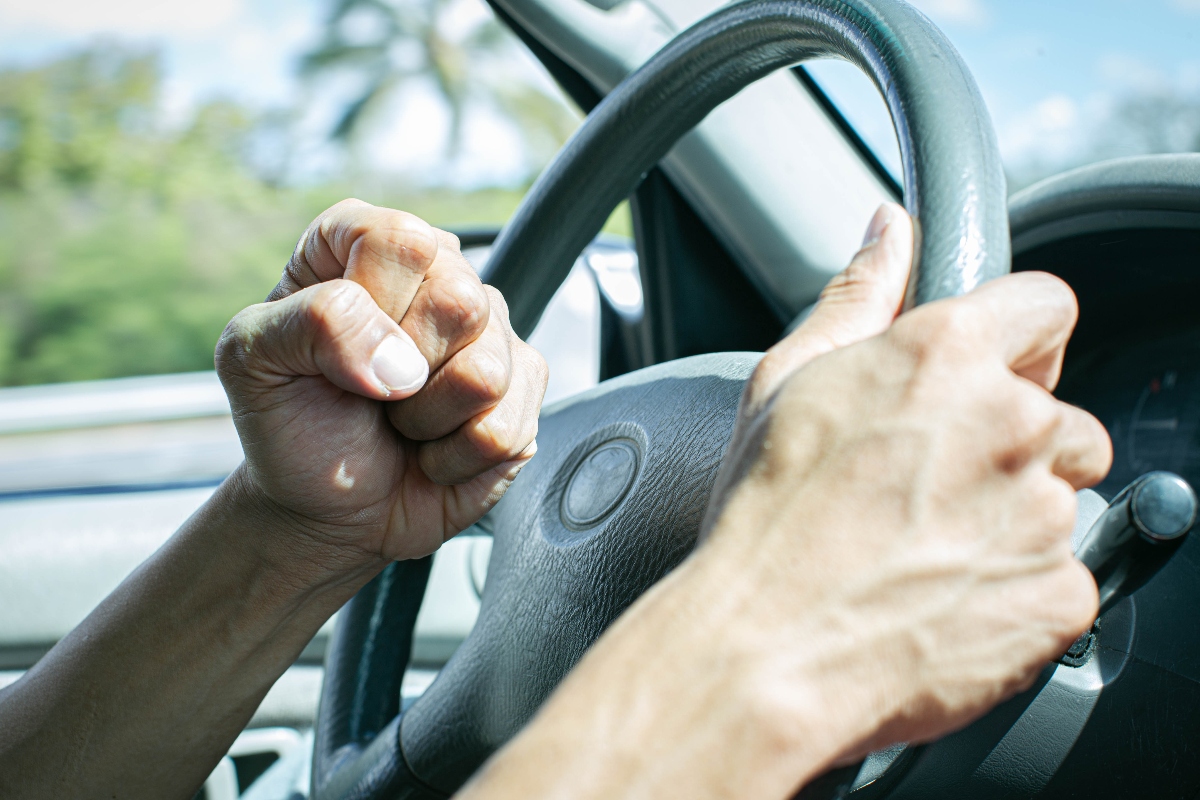 Detienen a conductor hispano por furia al volante en Doral