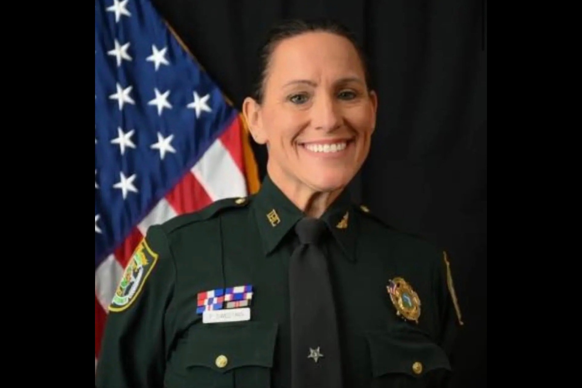 Florida: una oficial muerto y otro herido tras un tiroteo