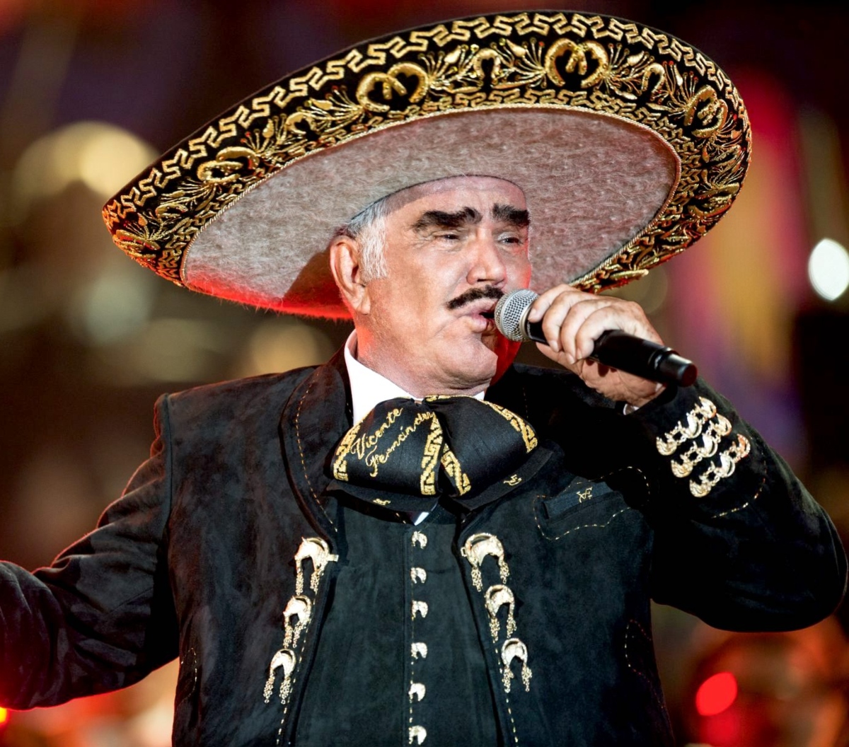 Vicente Fernández, music
