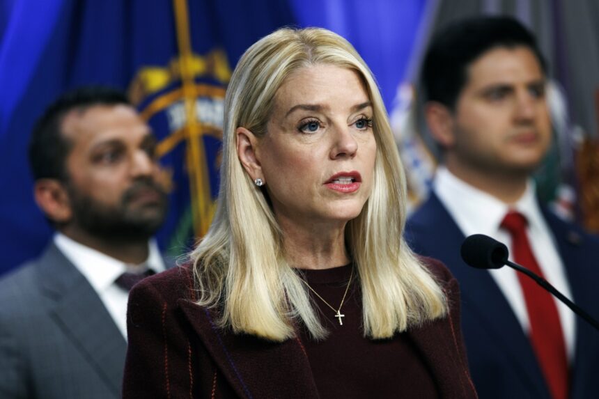 Pam Bondi admits mistakes, New Year's Day terrorist attack, California terrorist attack, terrorist attack, California, QuéOnnda