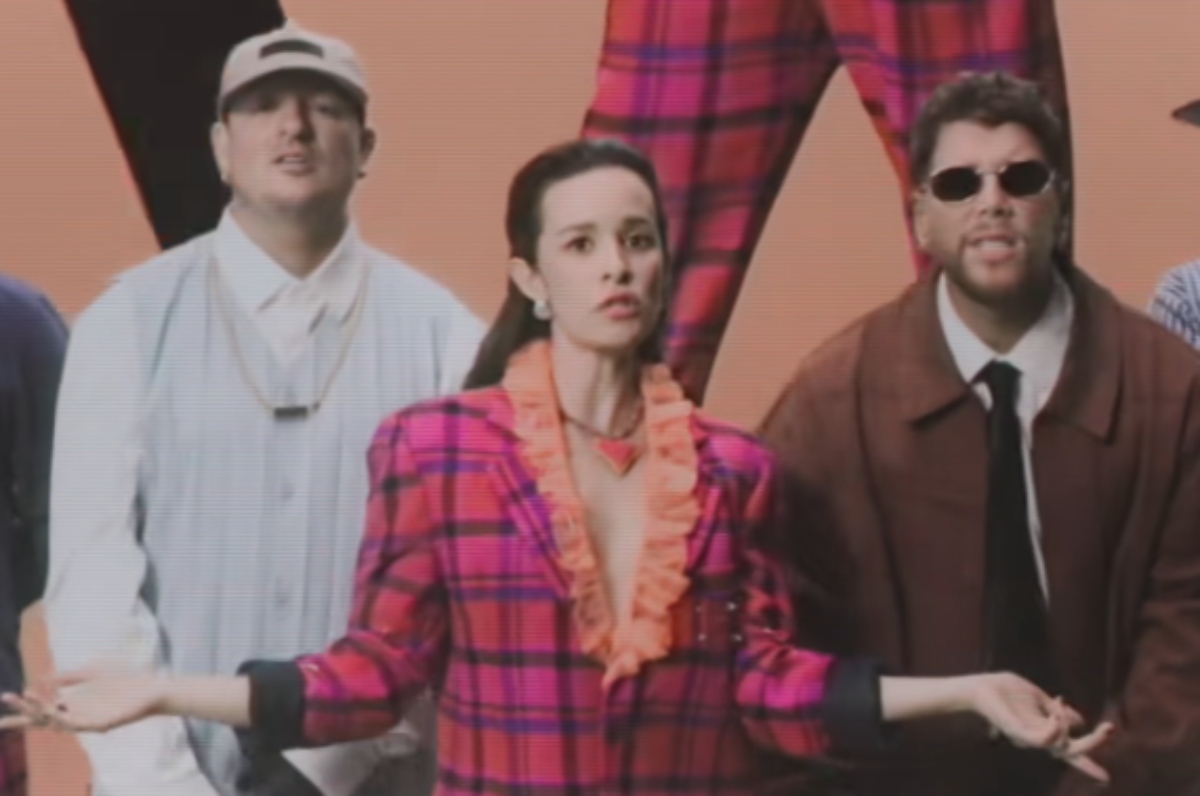 La banda Monsieur Periné lanza ‘Grande’ junto a Piso 21