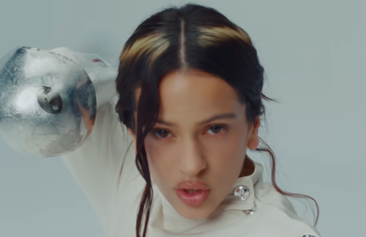 Rosalía sorprende lanzando el video de su canción ‘La Perla’