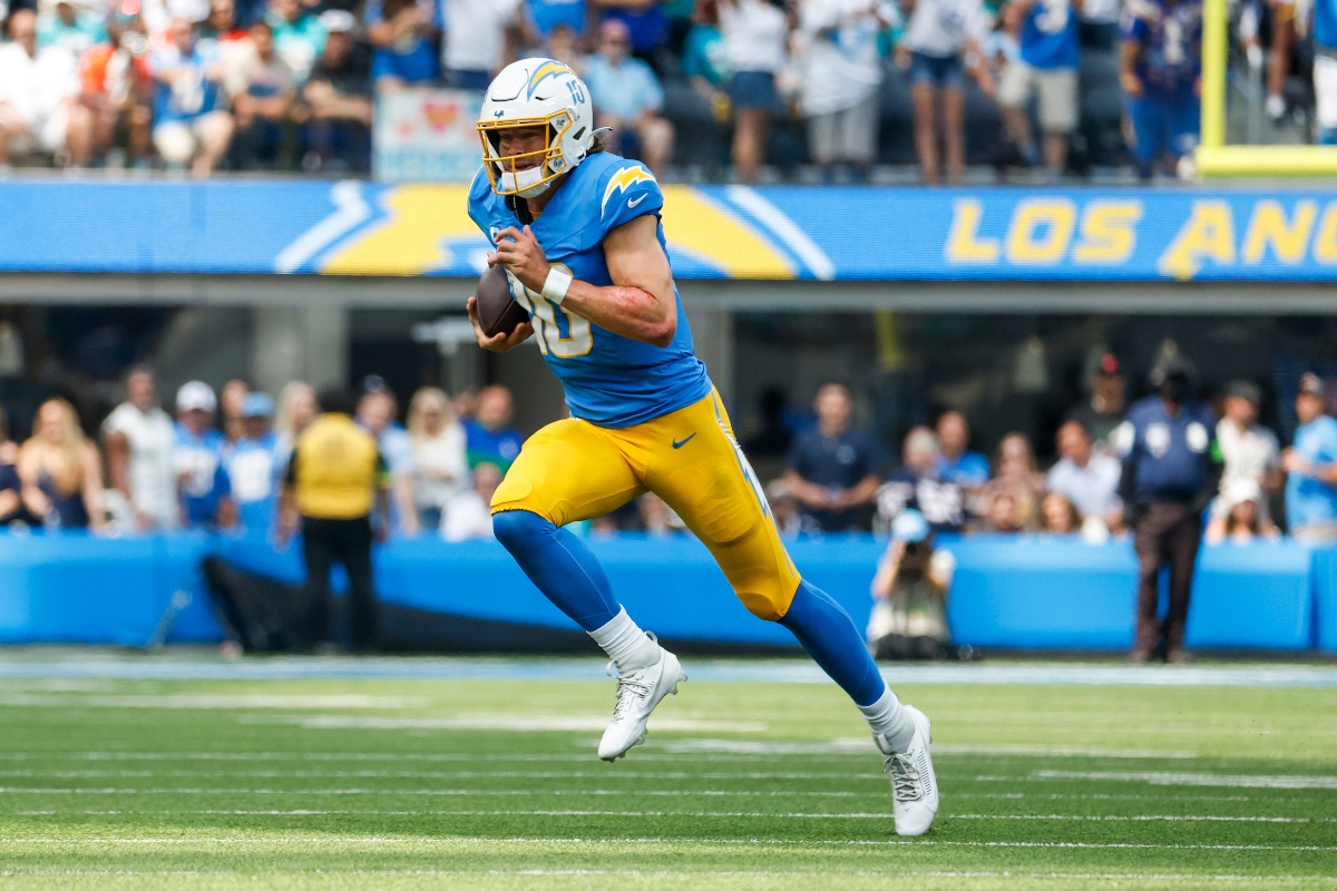 Golpe para los Chargers: Justin Herbert queda fuera del último partido de la temporada