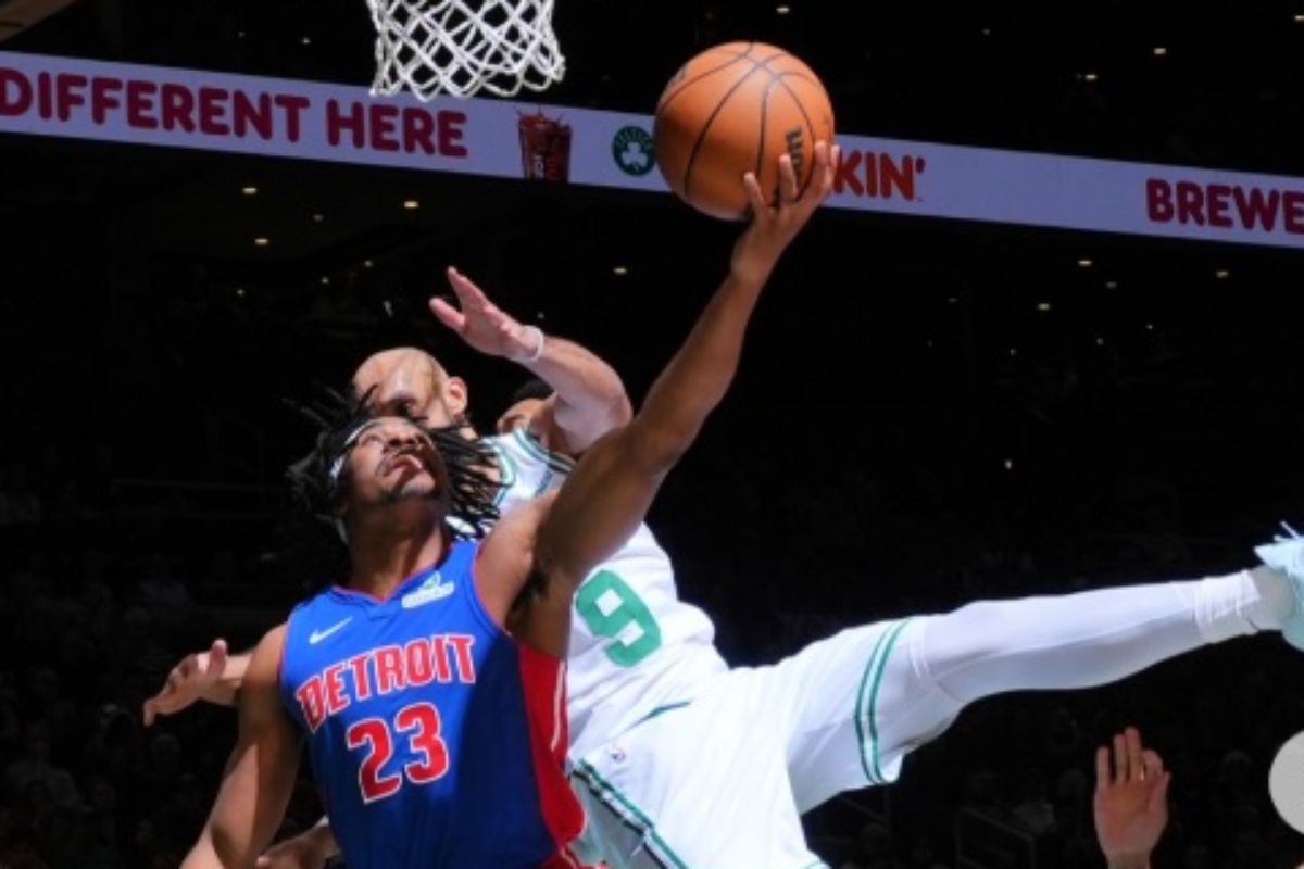 Pistons sorprenden y derrotan a Boston 112-105