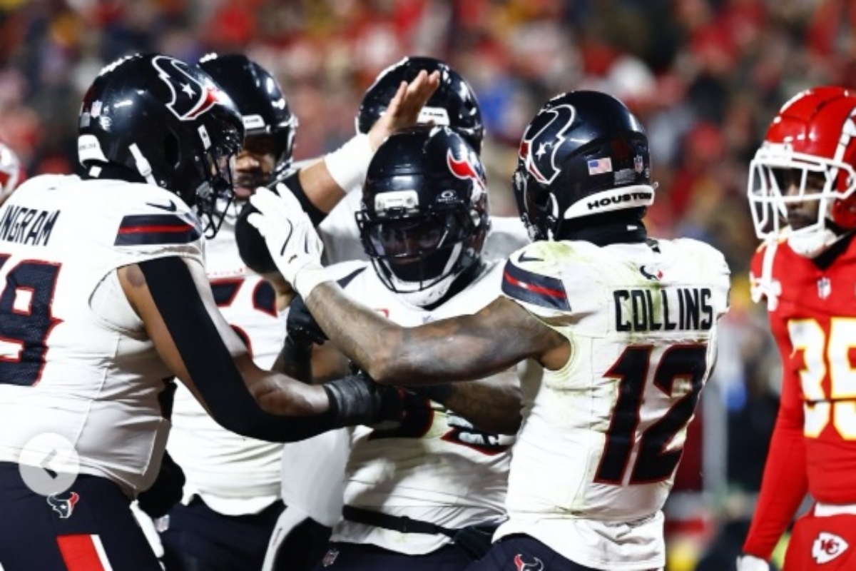 Texans hunden a los Chiefs rumbo a playoffs