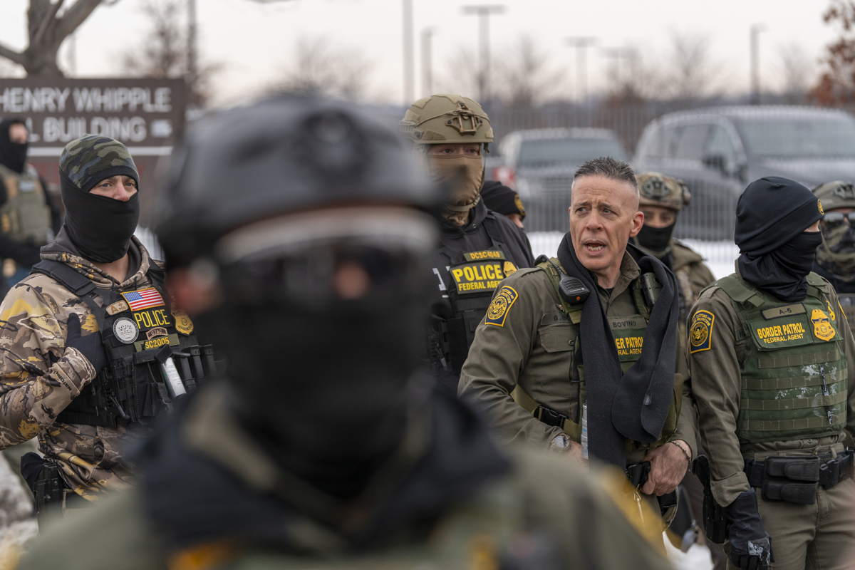 ¡Cae la cabeza de ICE en Minnesota! Greg Bovino se va tras operativo mortal