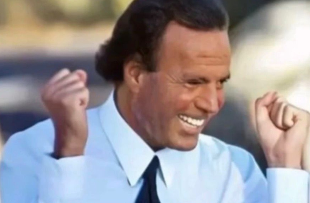 Abogados de Julio Iglesias están indignados por ‘linchamiento’ al cantante