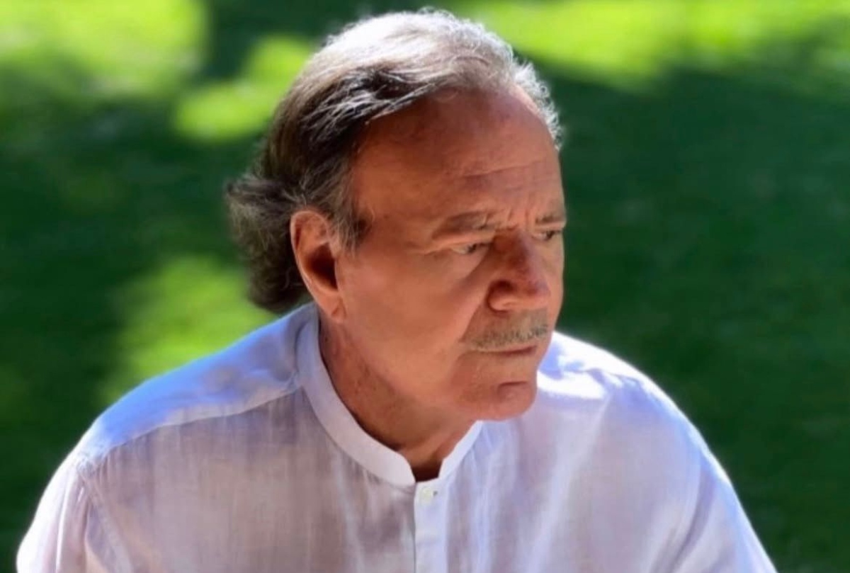 Julio Iglesias, música