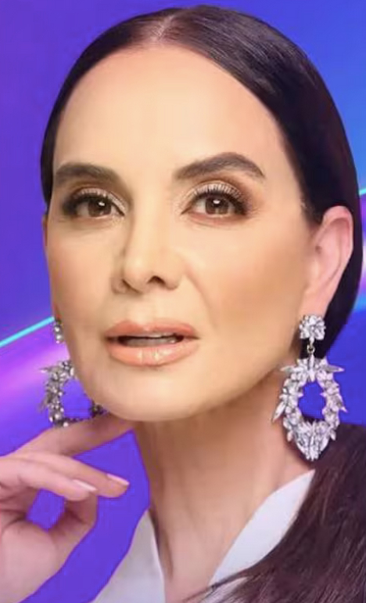 Casa de los Famosos, televisión