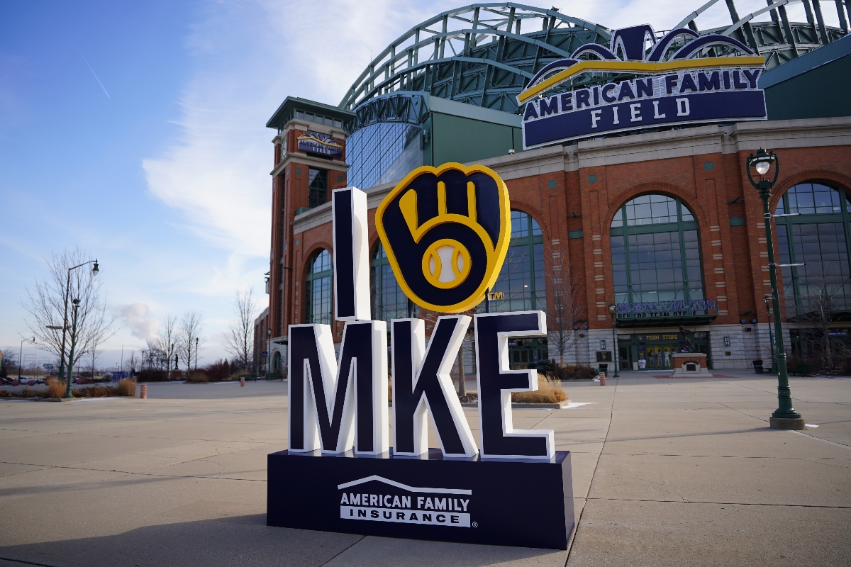 MLB