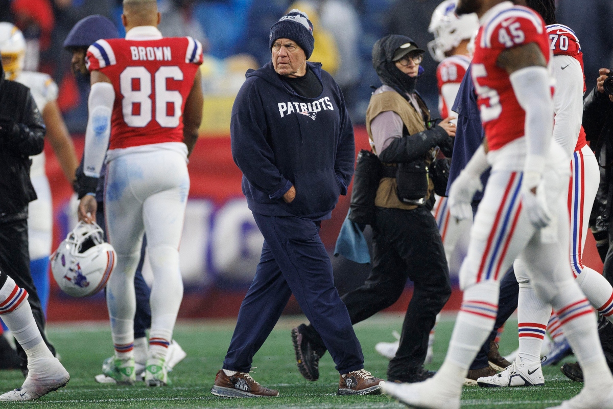 Brady y el dueño de Patriots alzan la voz por Belichick