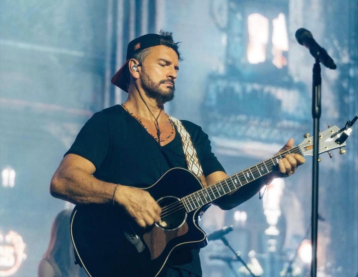 Ricardo Arjona, música