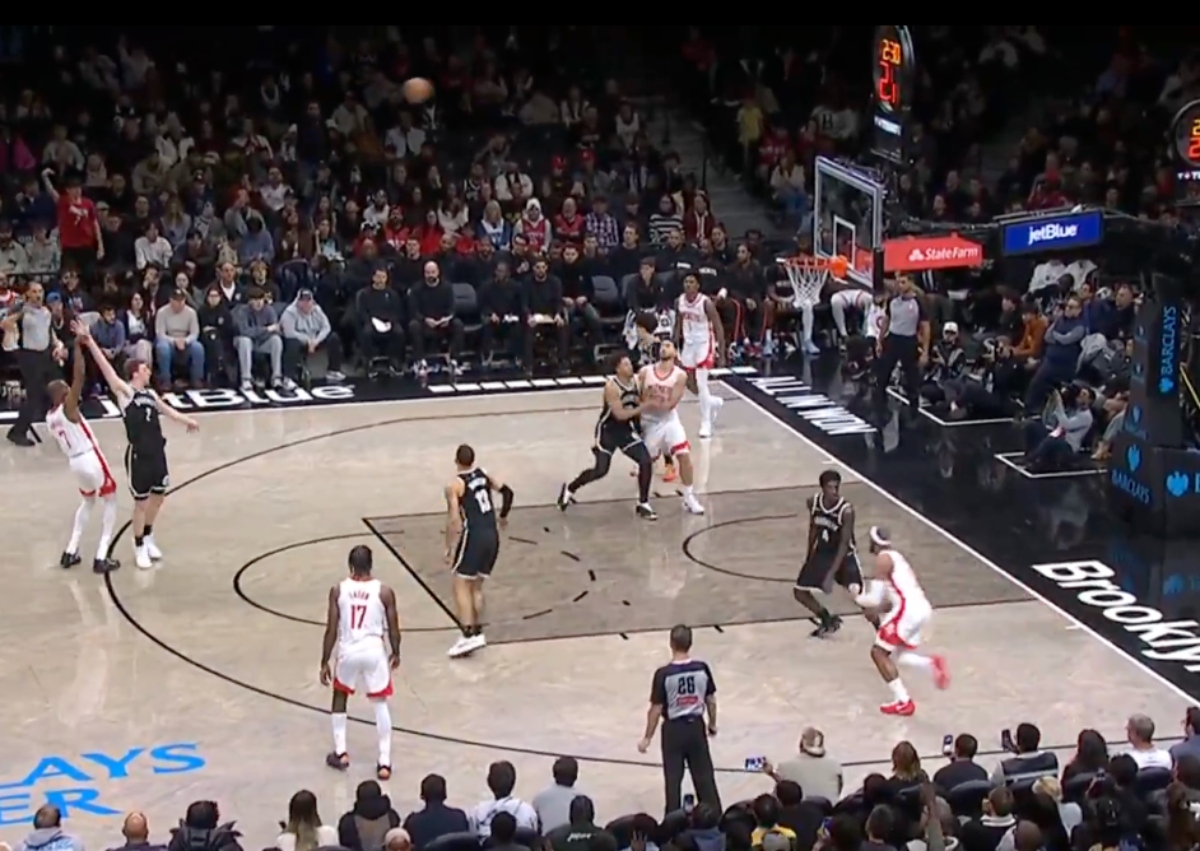Durant y los Rockets aplastan a Brooklyn en la NBA