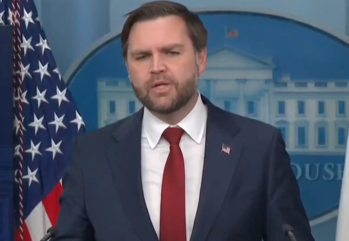 JD Vance defiende al agente de ICE que mató a mujer en Mineápolis y habla de “inmunidad absoluta”