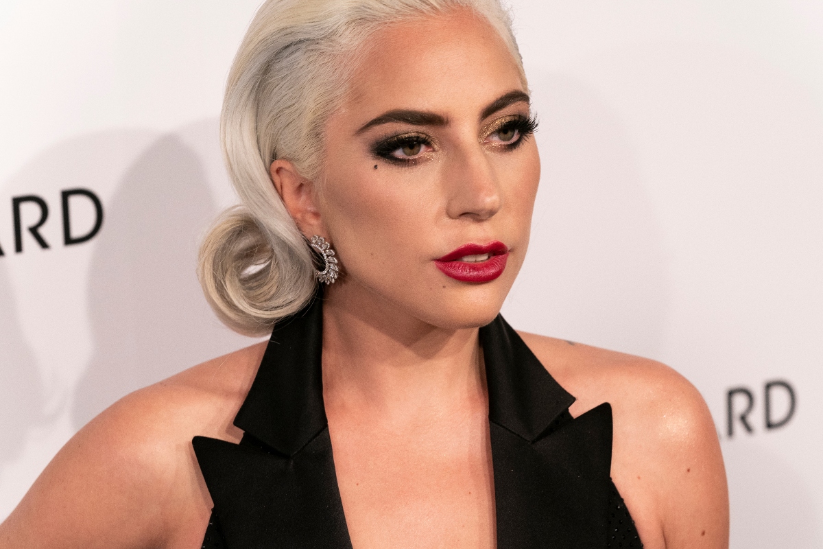 Lady Gaga emociona a EE.UU. con un himno infantil rumbo al Super Bowl