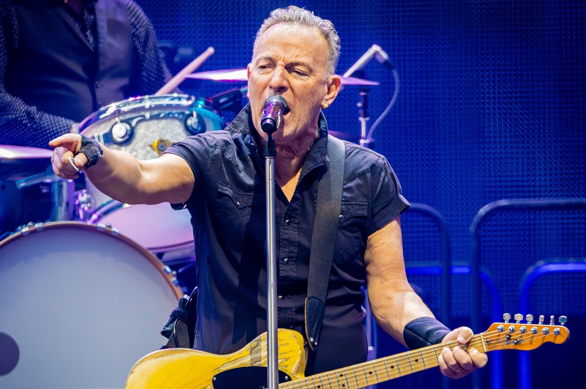 Bruce Springsteen protesta en Mineápolis