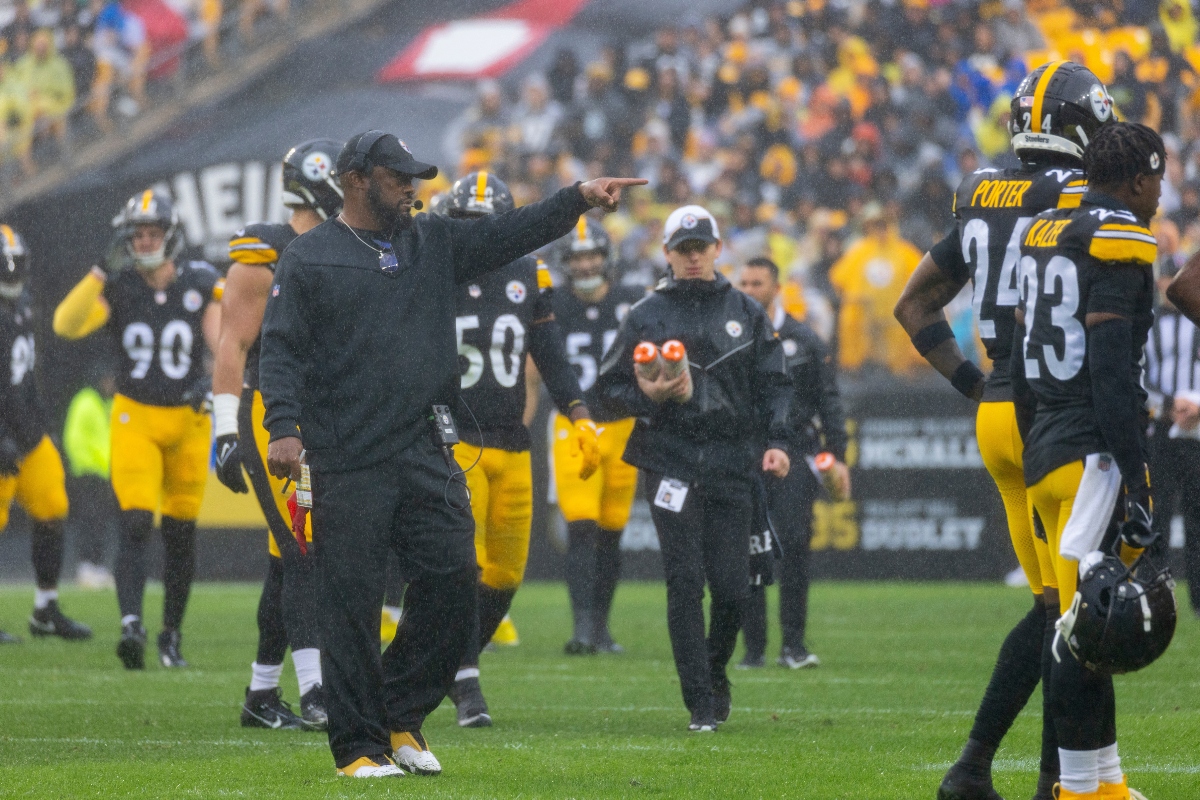 Mike Tomlin deja a los Steelers tras 19 temporadas históricas sin récord perdedor