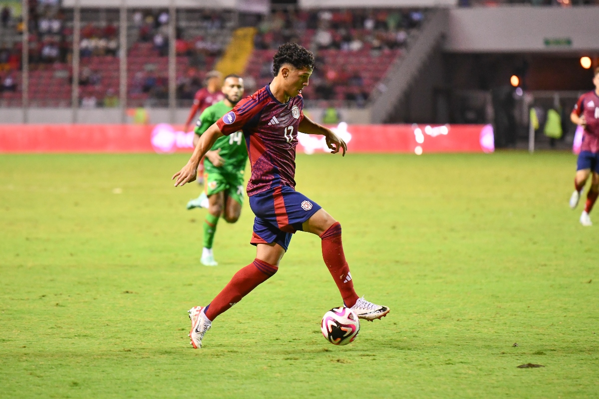 El costarricense Warren Madrigal, ex del Valencia, ficha por el Nashville de la MLS
