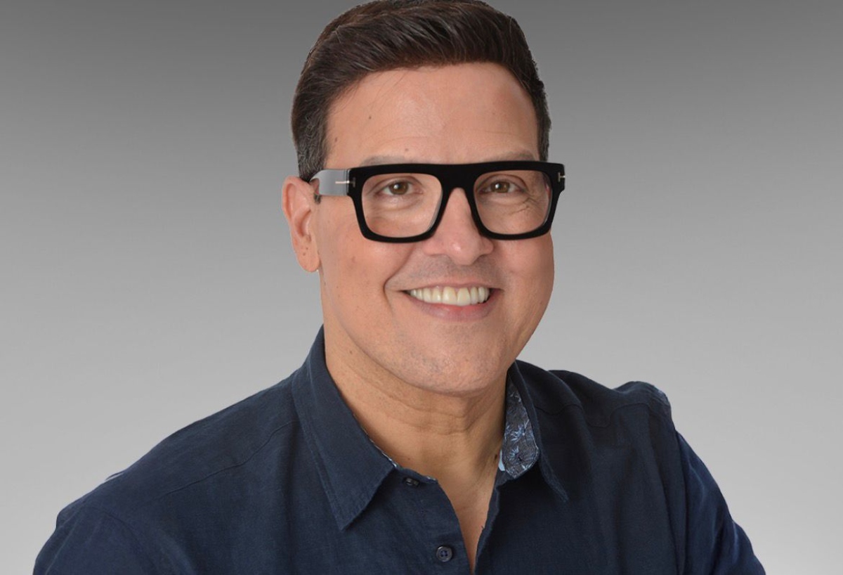 Raúl González muestra que ya perdió todo su sobrepeso