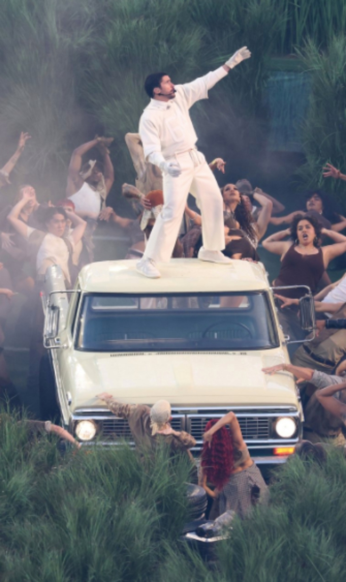 Bad Bunny, Luis Fonsi